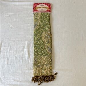 Mimosa Mughal Kani Stole - Green and Beige